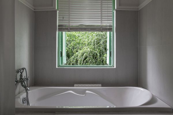 Fiberglass Tub Installation in Crown Point